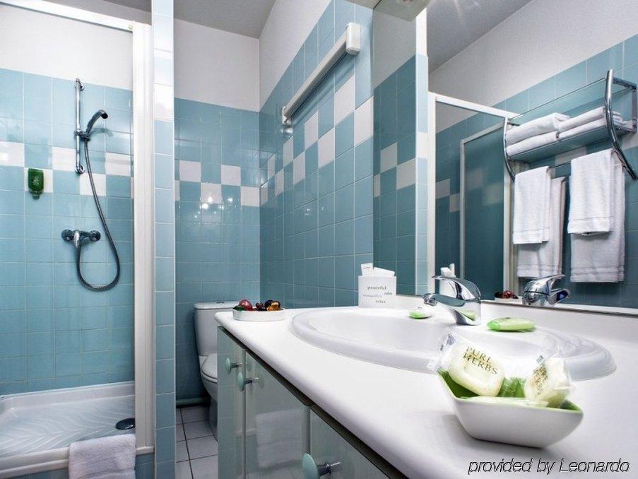 Privilodges Chateau Perrin Grenoble Phòng bức ảnh